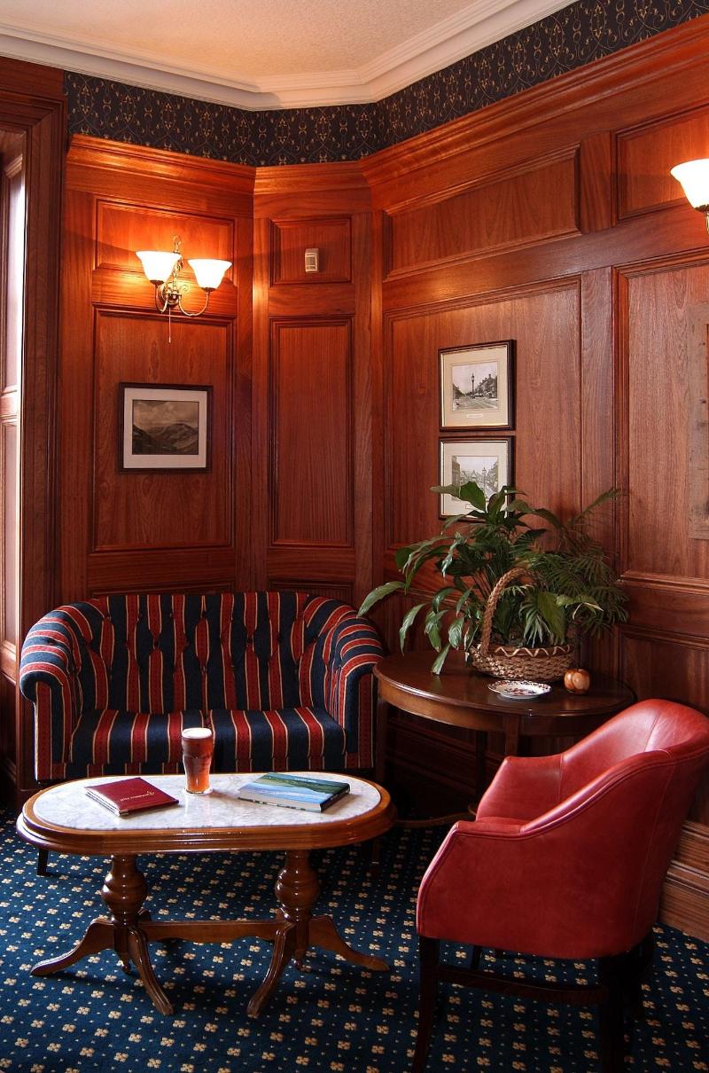Overwater Hall - Bar