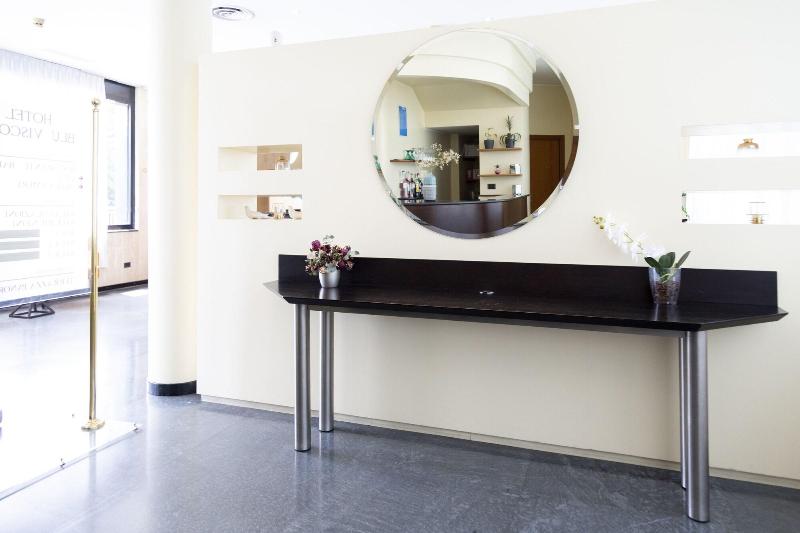 iH Hotels Milano Blu Visconti - Lobi