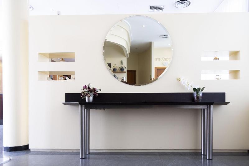 iH Hotels Milano Blu Visconti - Lobi
