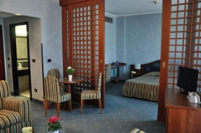 iH Hotels Milano Blu Visconti - Oda