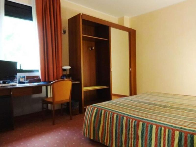 iH Hotels Milano Blu Visconti - Oda