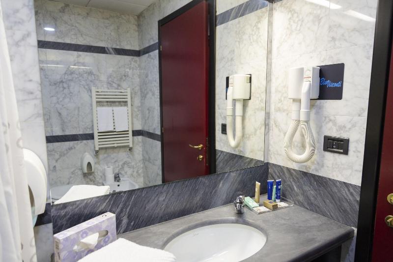 iH Hotels Milano Blu Visconti - Oda