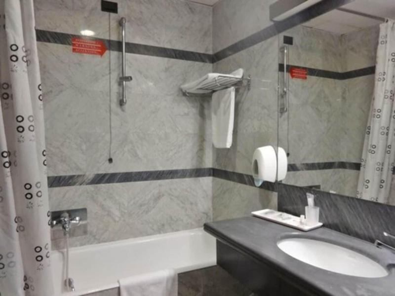 iH Hotels Milano Blu Visconti - Oda