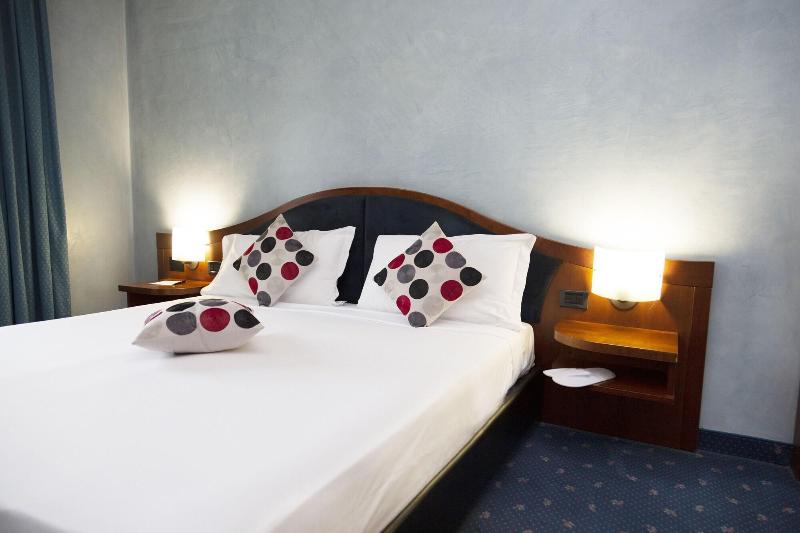 iH Hotels Milano Blu Visconti - Oda