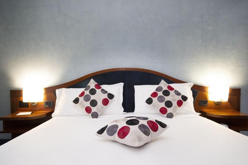 iH Hotels Milano Blu Visconti - Oda