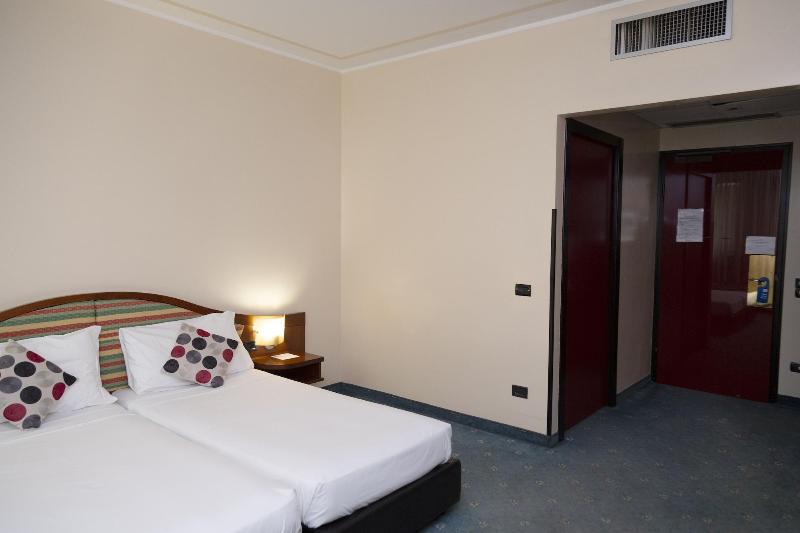 iH Hotels Milano Blu Visconti - Oda