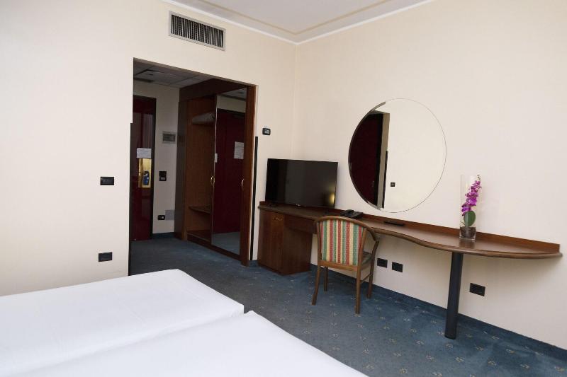 iH Hotels Milano Blu Visconti - Oda