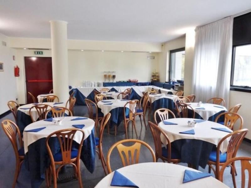 iH Hotels Milano Blu Visconti - Restoran