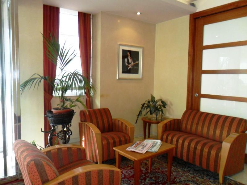 Hotel Riviera - Lobi
