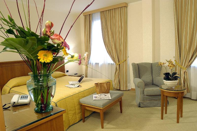 Hotel Excelsior Magenta - Genel