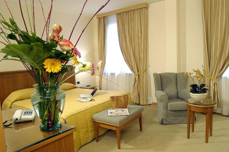 Hotel Excelsior Magenta - Genel