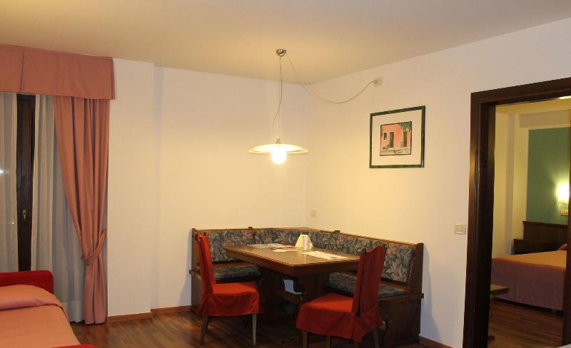 Hotel Baita Clementi - Oda