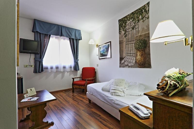 Hotel Baita Clementi - Oda
