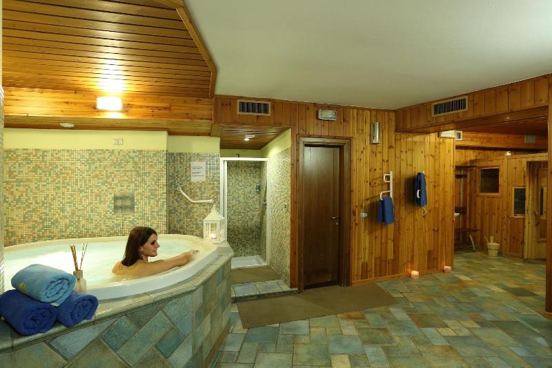 Hotel Baita Clementi - Havuz