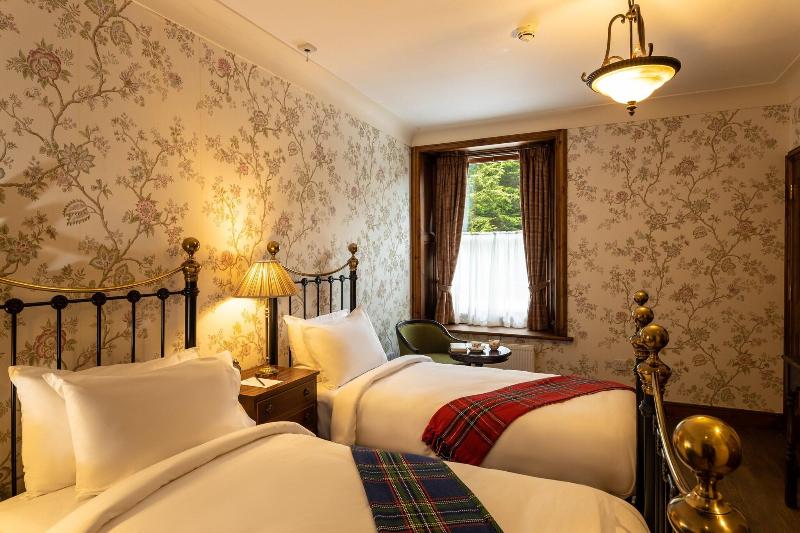 Rokeby Manor - Genel