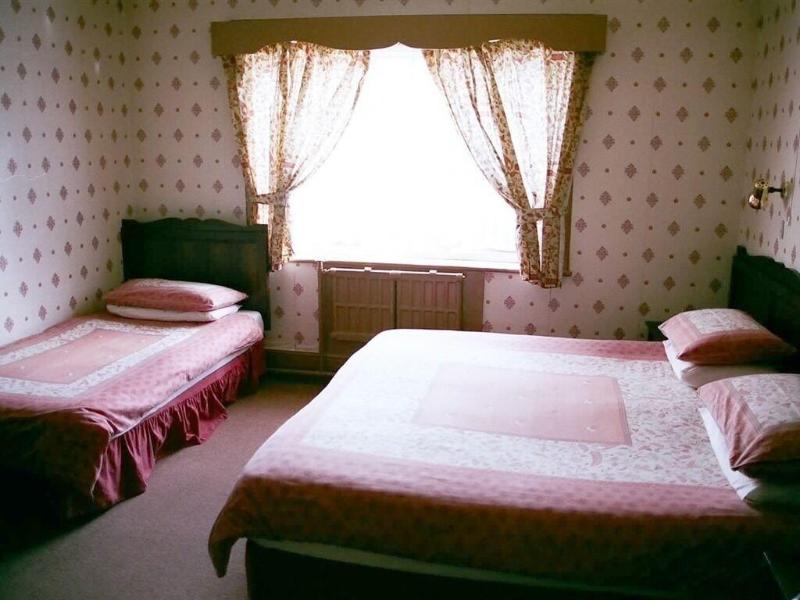 The Fox & Hounds Hotel - Oda