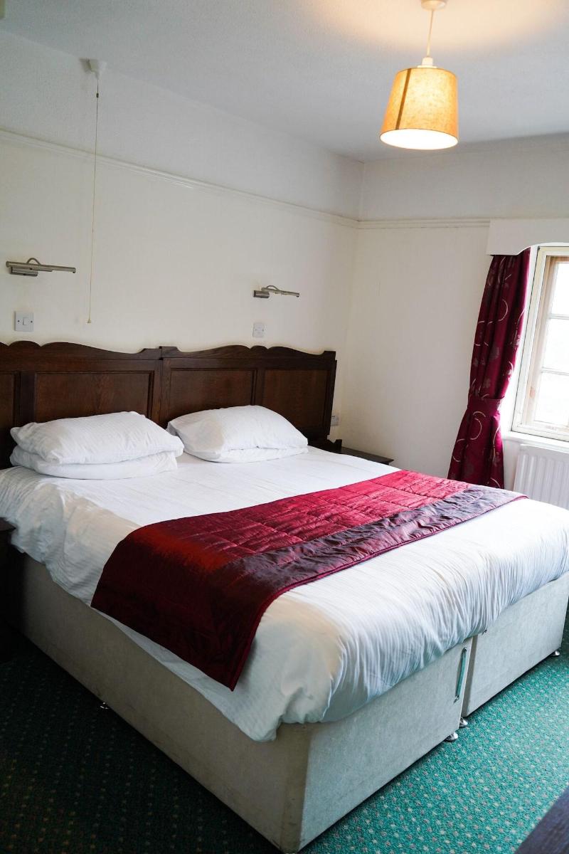 The Fox & Hounds Hotel - Oda