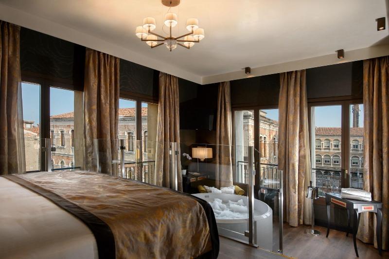 Palazzo Veneziano - Oda