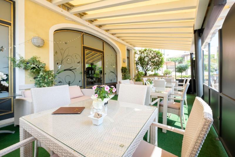 Wine Hotel San Giacomo Activity & Wellness - Bar