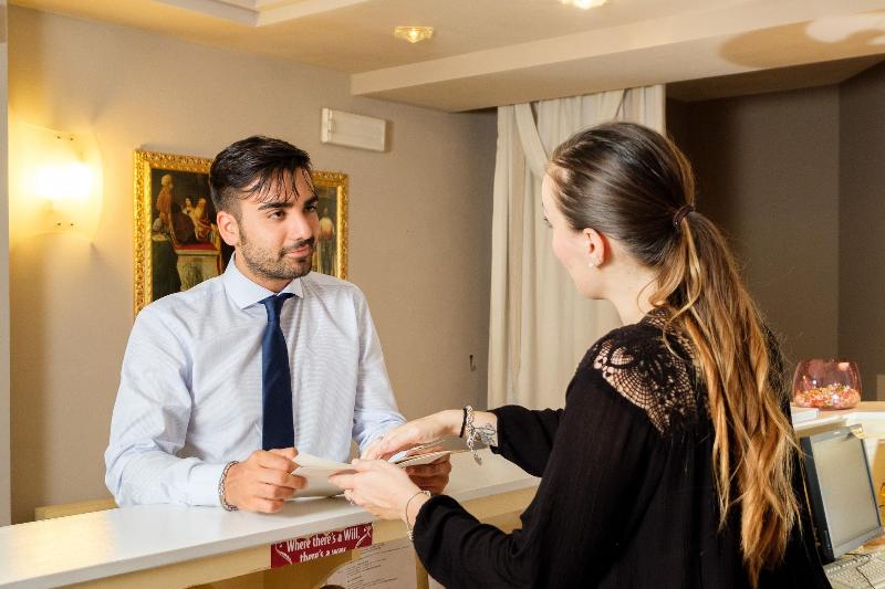Wine Hotel San Giacomo Activity & Wellness - Lobi