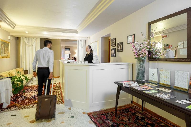 Wine Hotel San Giacomo Activity & Wellness - Lobi