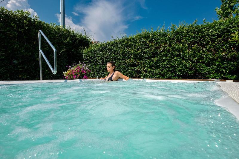 Wine Hotel San Giacomo Activity & Wellness - Havuz