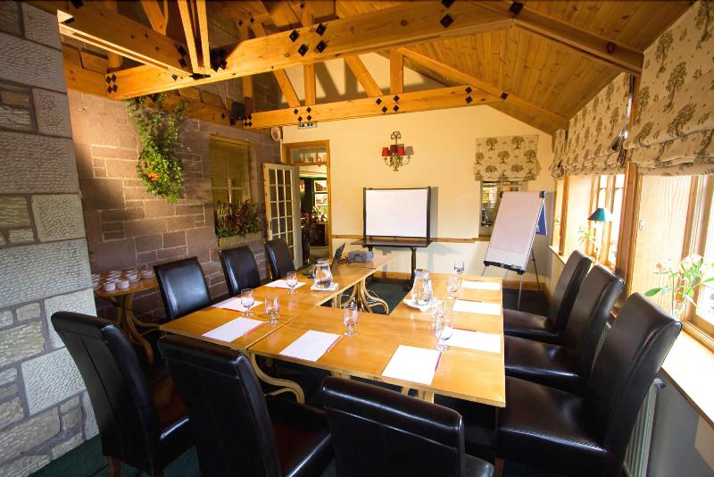The Wheatsheaf At Swinton - Toplantı