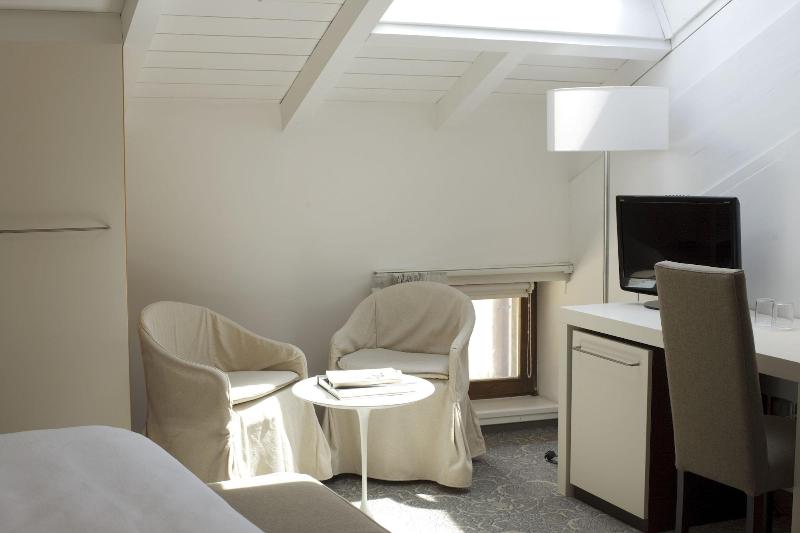 Hotel Accademia Trento - Oda