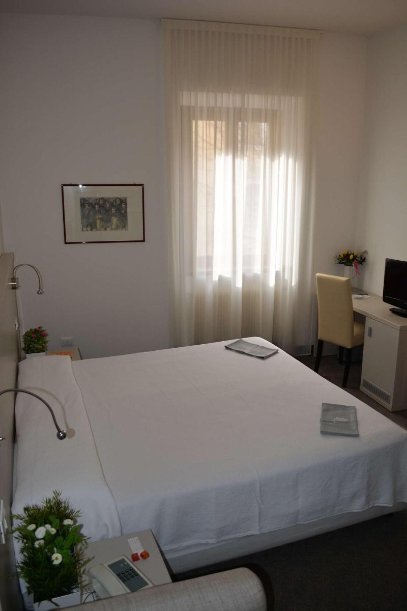 Hotel Accademia Trento - Oda