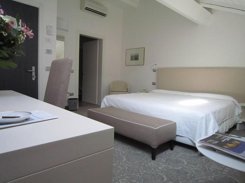 Hotel Accademia Trento - Oda