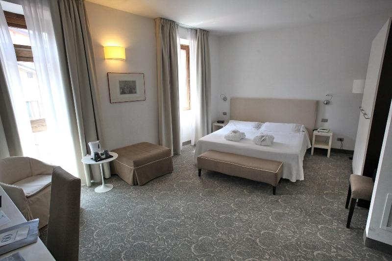 Hotel Accademia Trento - Oda