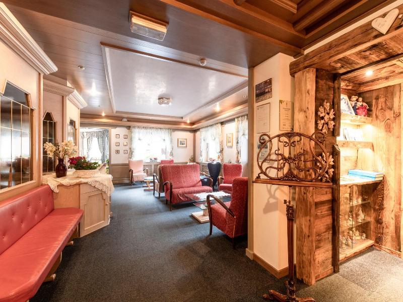 Hotel Alpe - Lobi