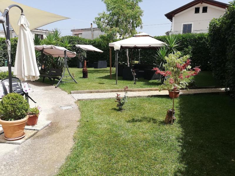 Villa Rosa - Genel