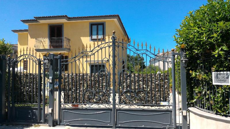 Villa Rosa - Genel