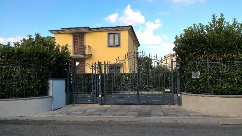 Villa Rosa - Genel