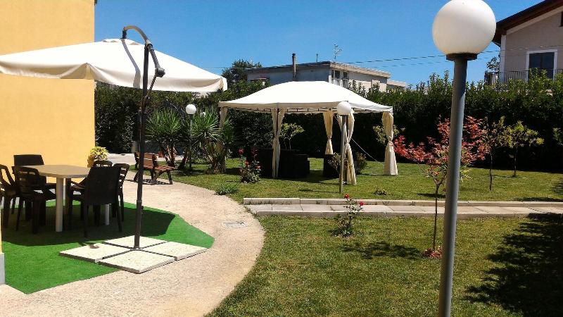 Villa Rosa - Genel
