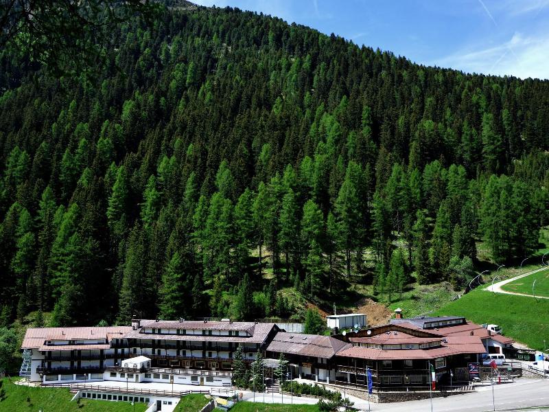 Sport Hotel Pampeago - Genel