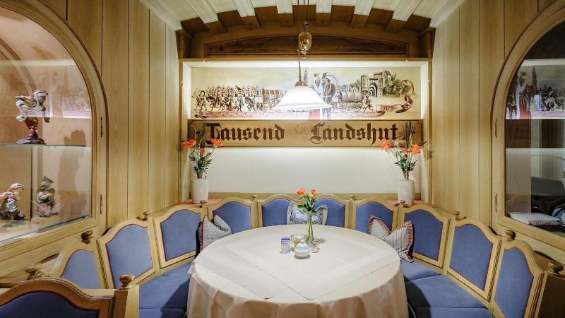 Himmel-Landshut-Hotel-Restaurant-Cafe - Restoran