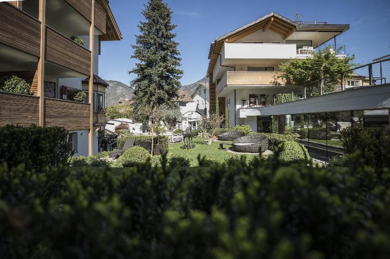 Boutique Hotel Zum Rosenbaum - Genel