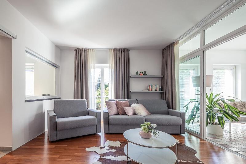 Boutique Hotel Zum Rosenbaum - Oda