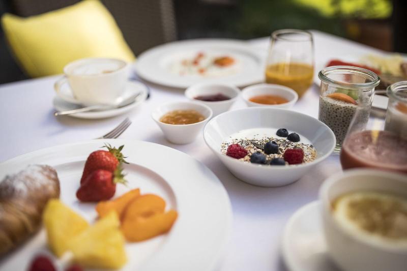 Boutique Hotel Zum Rosenbaum - Restoran