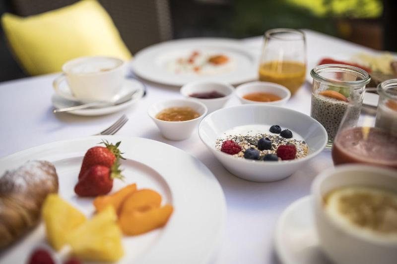 Boutique Hotel Zum Rosenbaum - Restoran