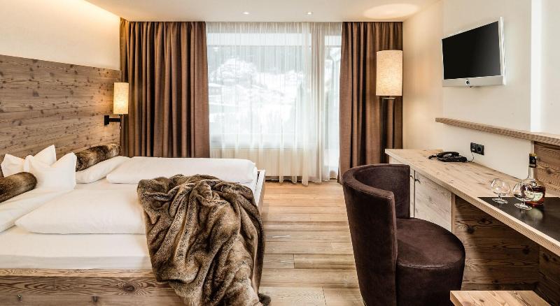 Art Hotel Anterleghes - Oda