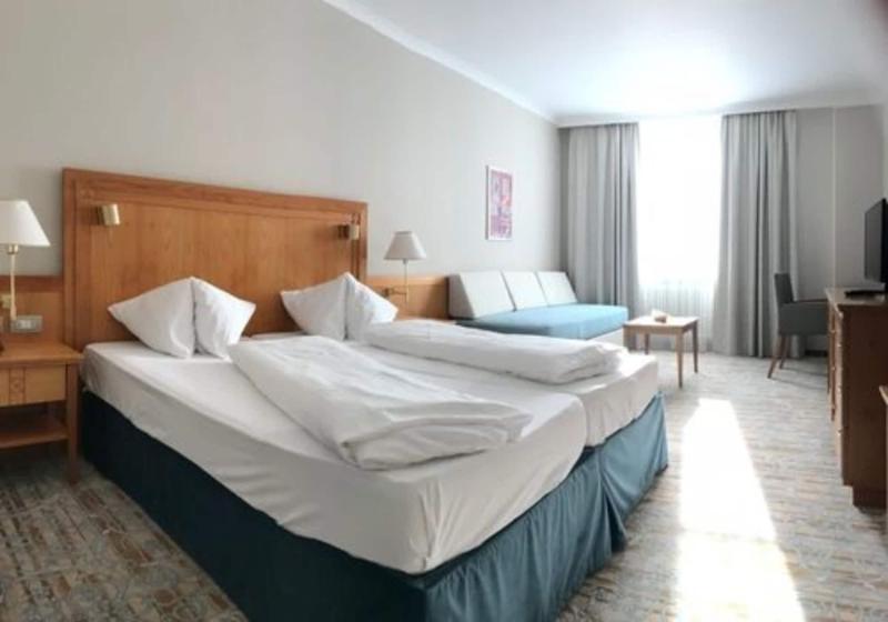 Hotel Post - Oda