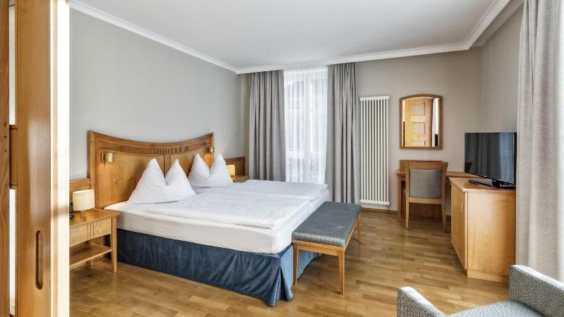 Hotel Post - Oda