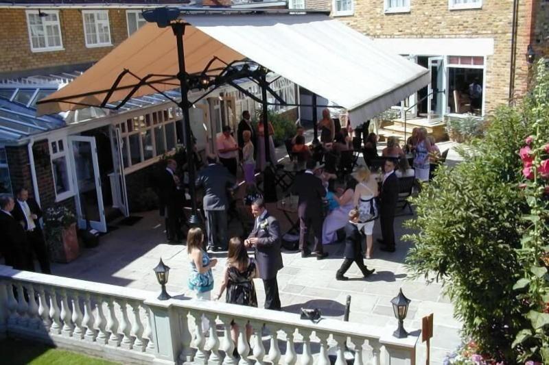 Warren Lodge Hotel - Oda