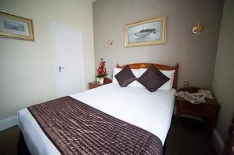 Warren Lodge Hotel - Oda