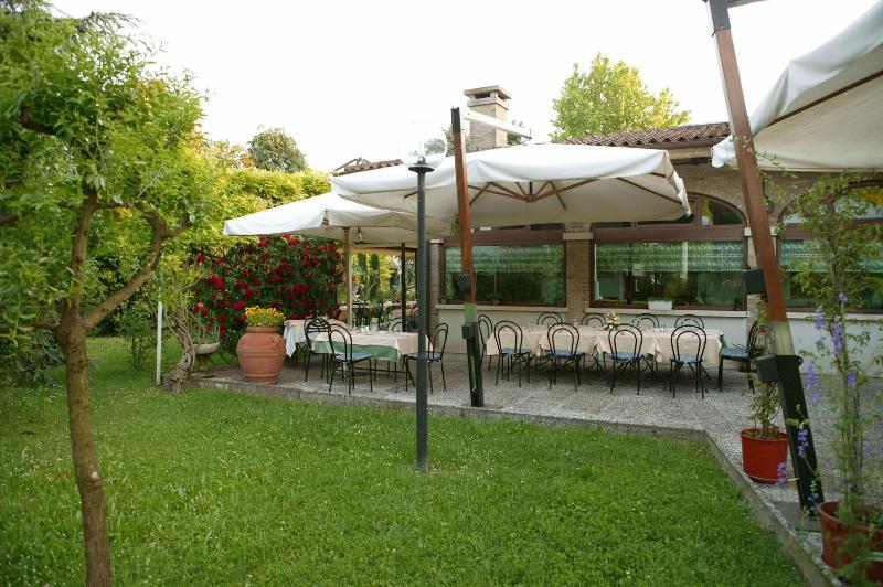 Hotel Sagittario - Genel