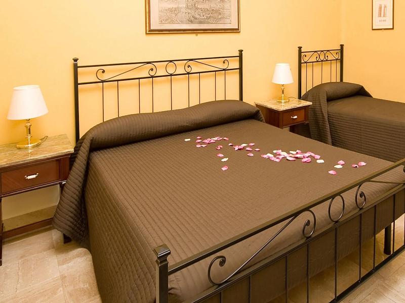 Hotel Pisa Tower - Oda