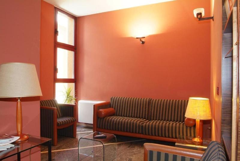 Hotel Maxim - Lobi